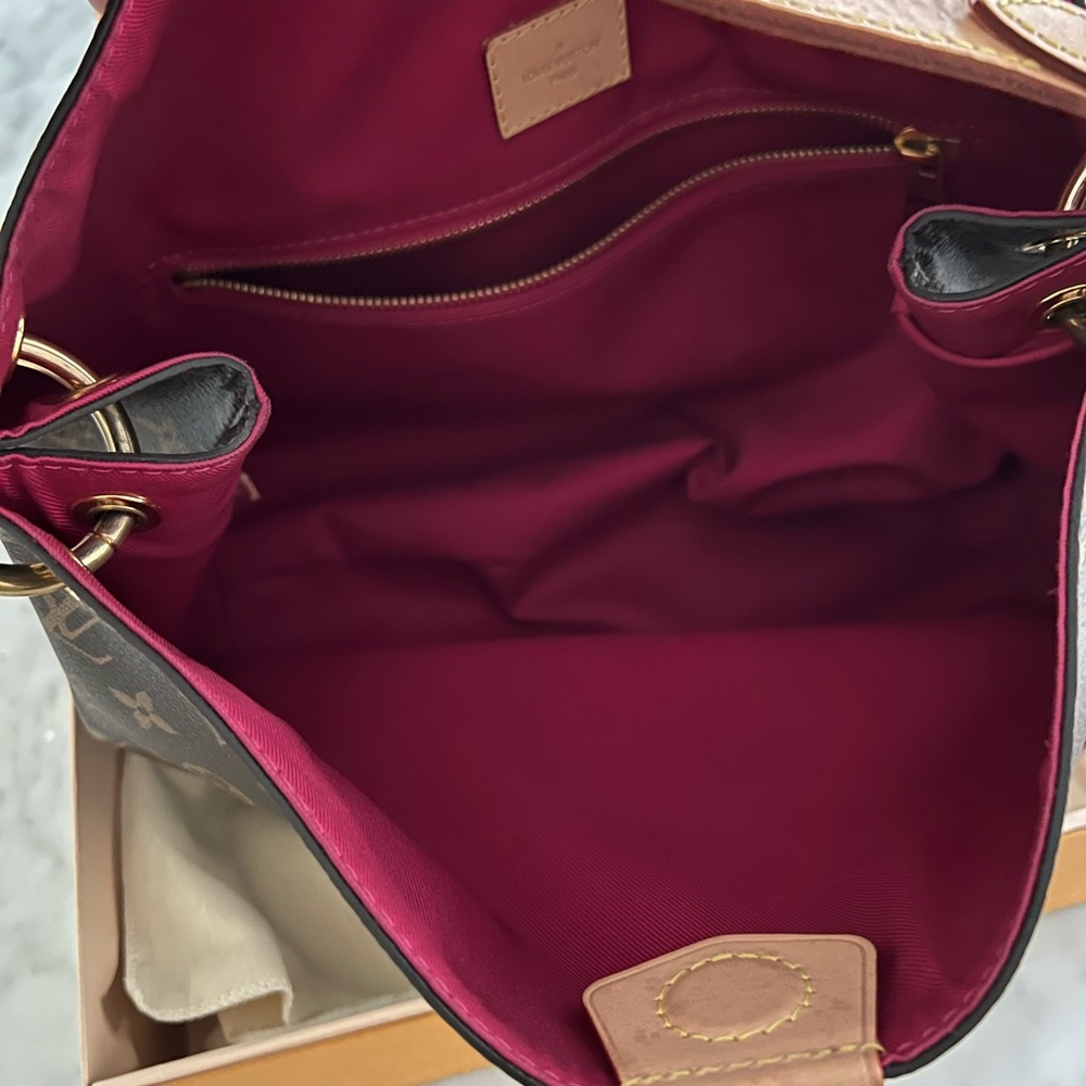 Louis Vuitton Graceful PM - Picture 7 of 12